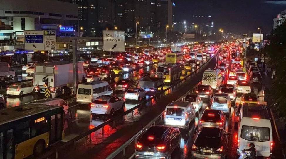 Yeni yıl yeni zamlarıyla geliyor: Trafik cezaları katlanacak 1